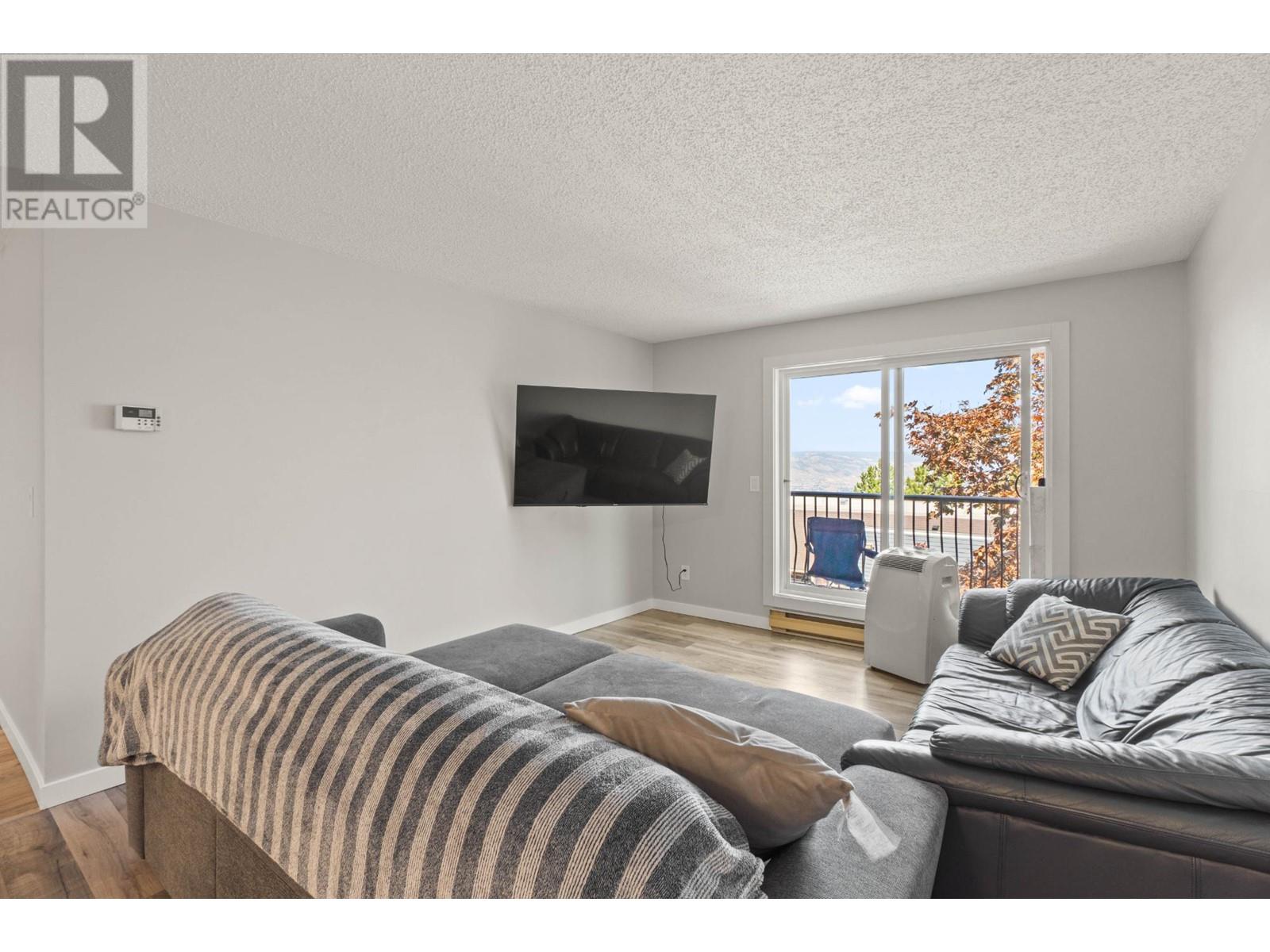 19-1810 Summit Drive, Kamloops, British Columbia   - Photo 7 - 179980