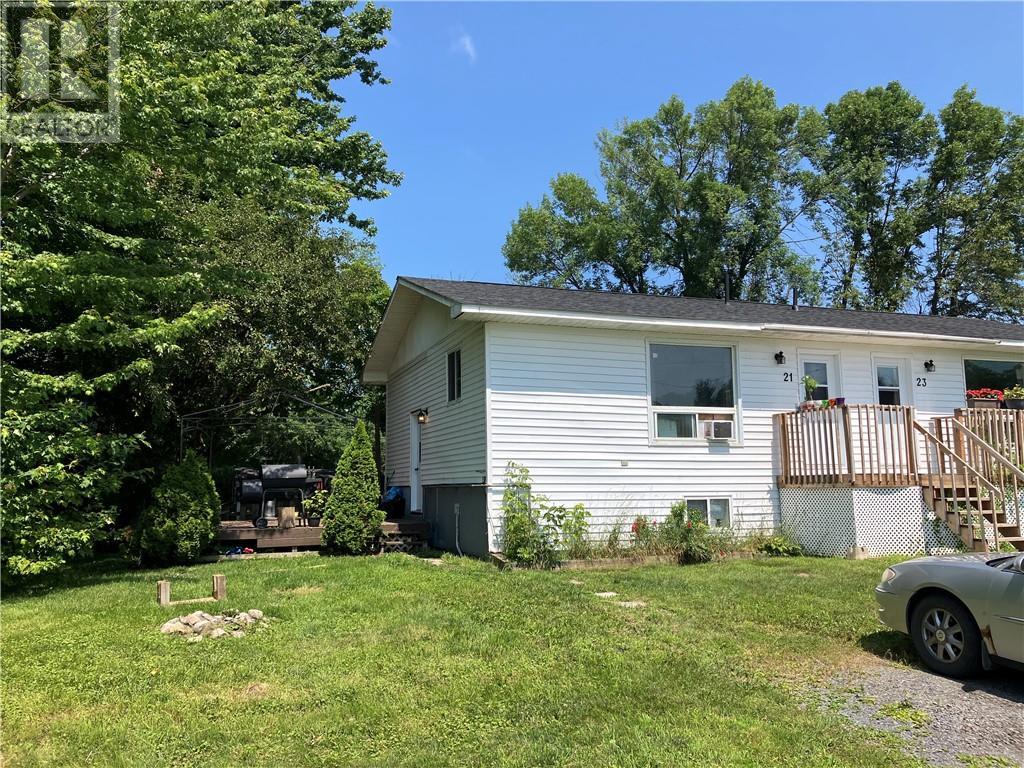 21-23 Railside Road, Lancaster, Ontario  K0C 1N0 - Photo 2 - 1403671