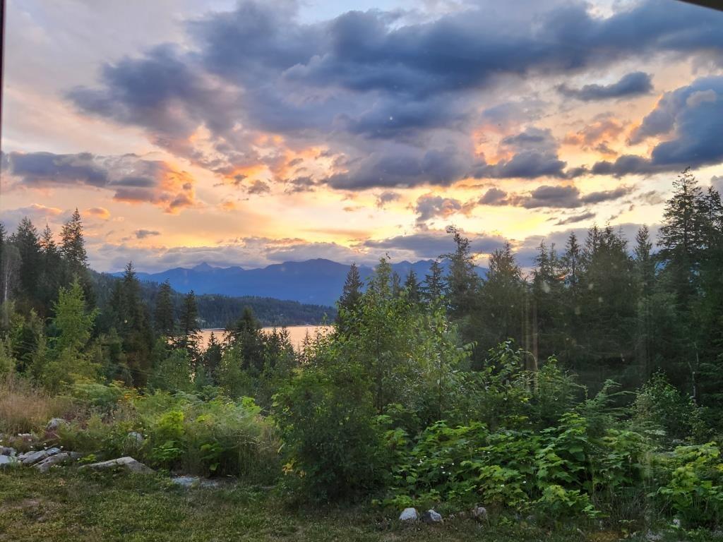 1273 Lot Queens Bay Road, Balfour, British Columbia  V0G 1C0 - Photo 3 - 2478568