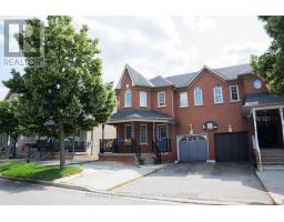 35 ZEBRA TRAIL, brampton (sandringham-wellington), Ontario