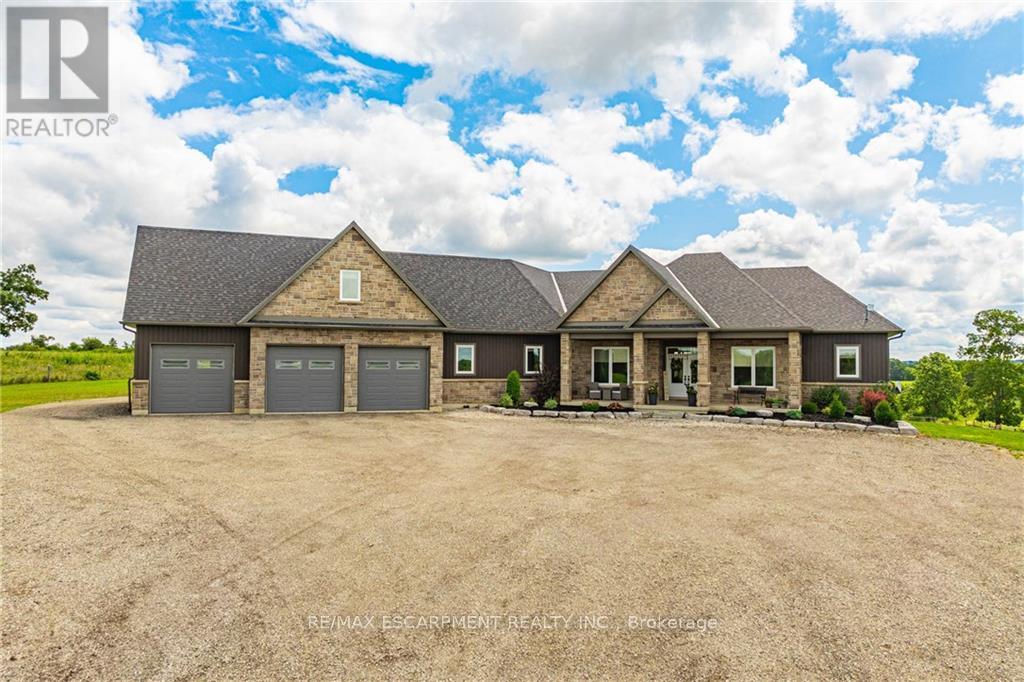 4 MIDDLEPORT ROAD, Brant, Ontario
