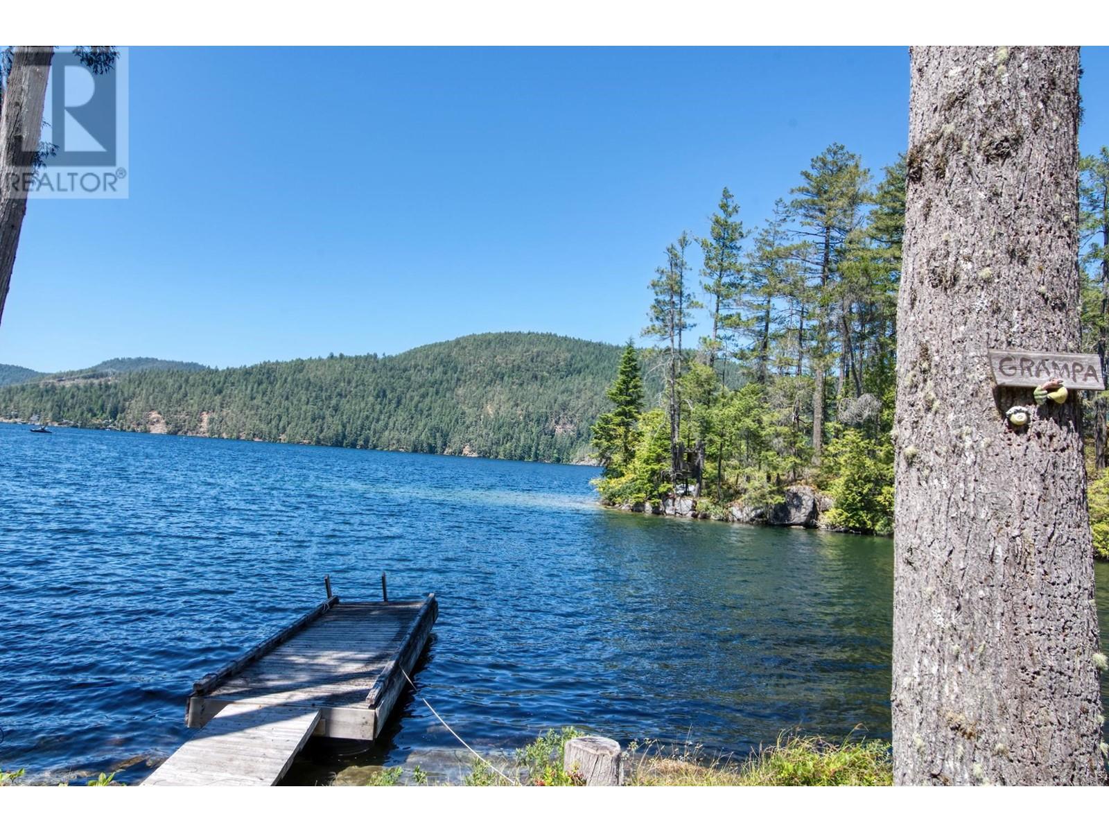 8625 Sakinaw Creek Road, Pender Harbour, British Columbia  V0N 2H0 - Photo 14 - R2908053