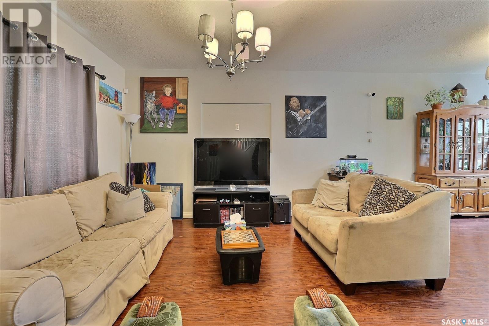 Property at 1550 Robinson STREET image 5