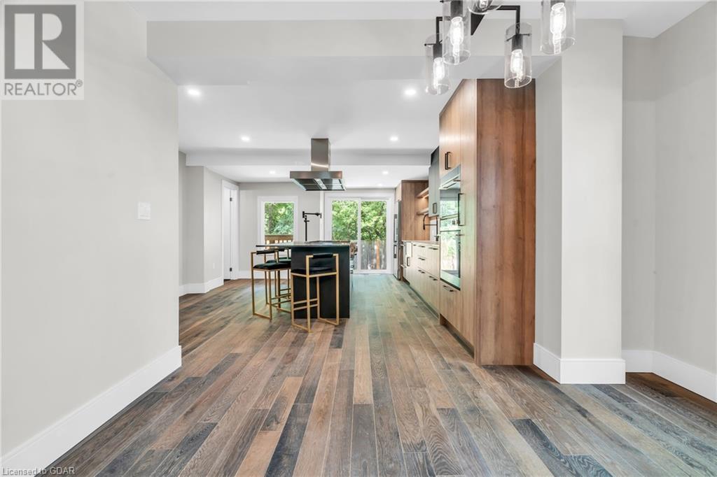 15 Clearview Street, Guelph, Ontario  N1E 6C4 - Photo 3 - 40622127