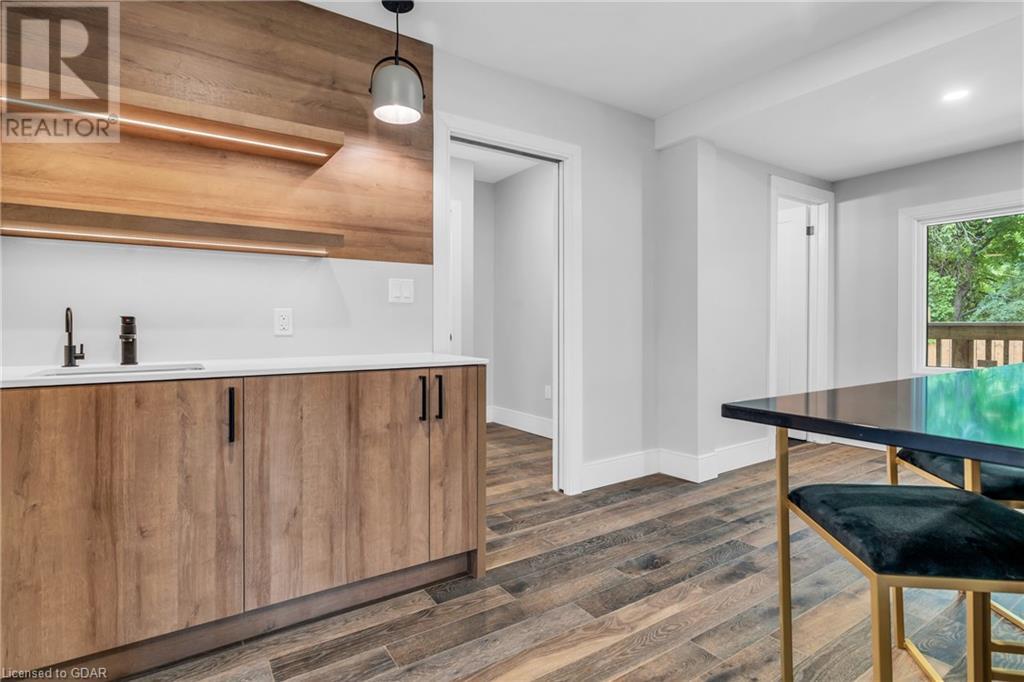 15 Clearview Street, Guelph, Ontario  N1E 6C4 - Photo 11 - 40622127