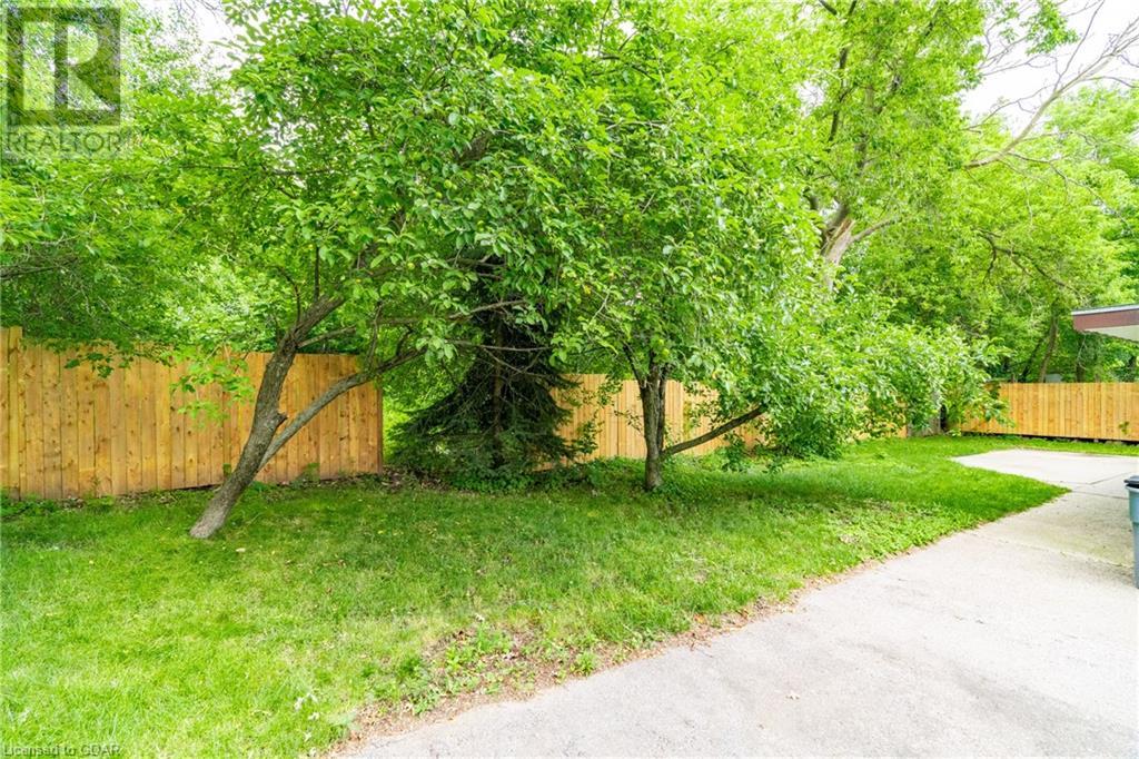 15 Clearview Street, Guelph, Ontario  N1E 6C4 - Photo 41 - 40622127