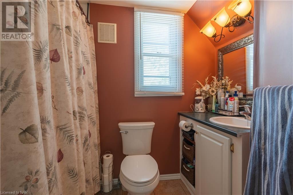 51 Wallace Avenue S, Welland, Ontario  L3B 1R4 - Photo 16 - 40621704