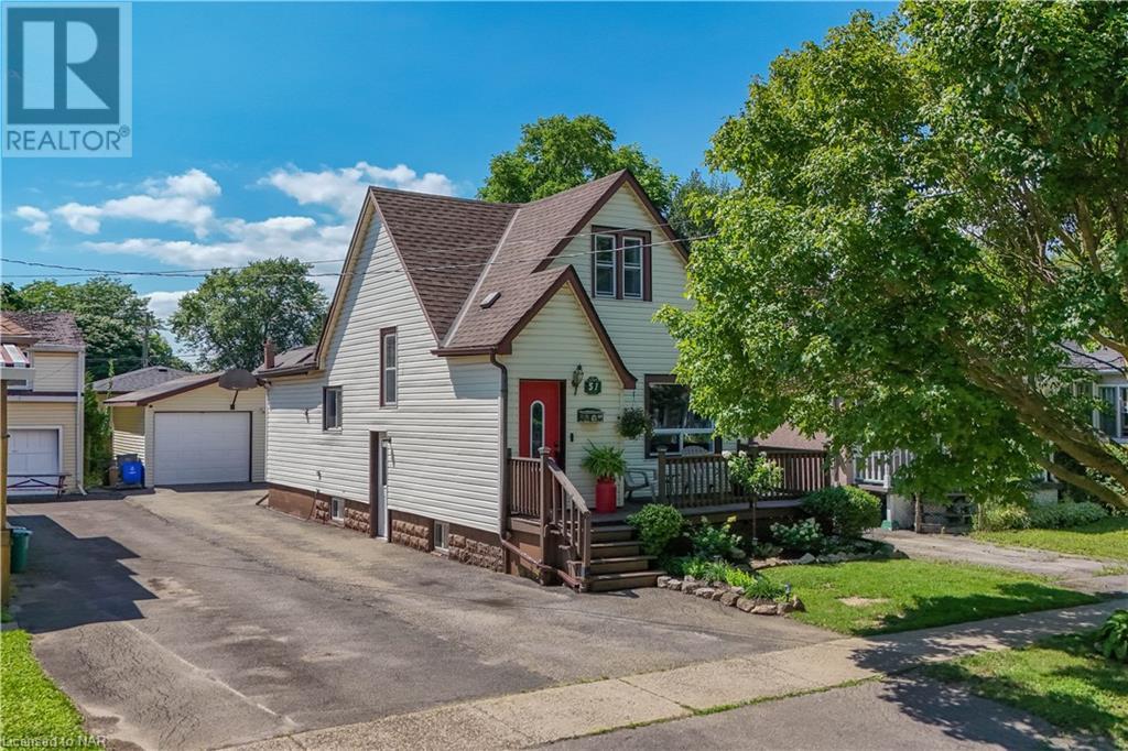 51 Wallace Avenue S, Welland, Ontario  L3B 1R4 - Photo 2 - 40621704