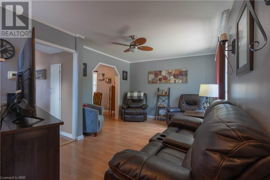 51 Wallace Avenue S, Welland, Ontario  L3B 1R4 - Photo 6 - 40621704