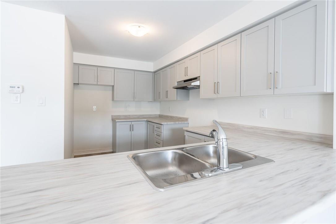 21 Roxanne Drive, Unit #118, Hamilton, Ontario  L8H 0B6 - Photo 12 - H4200911