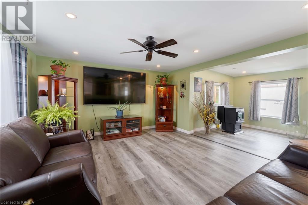 227 Big Hill Road Unit# 2, Seeleys Bay, Ontario  K0H 2N0 - Photo 13 - 40623976