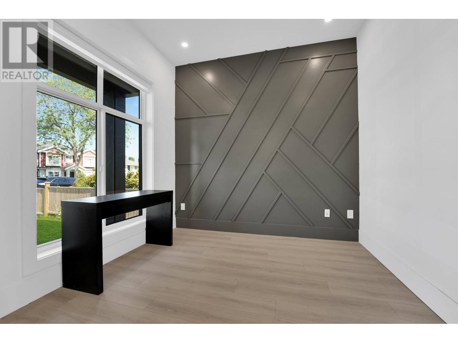 Listing Picture 31 of 40 : 6807 STRATHMORE AVENUE, Burnaby / 本拿比 - 魯藝地產 Yvonne Lu Group - MLS Medallion Club Member