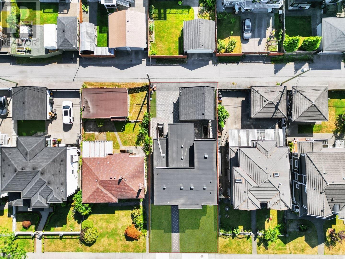 Listing Picture 4 of 40 : 6807 STRATHMORE AVENUE, Burnaby / 本拿比 - 魯藝地產 Yvonne Lu Group - MLS Medallion Club Member