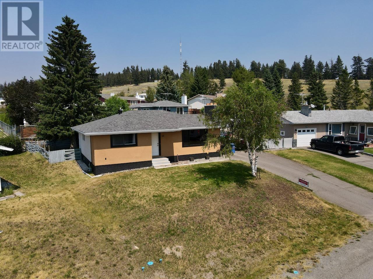 45 Beryl Drive, Logan Lake, British Columbia   - Photo 2 - 179993