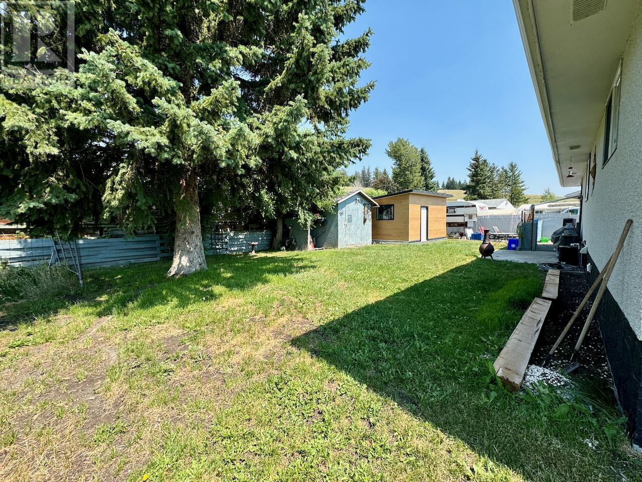 45 Beryl Drive, Logan Lake, British Columbia   - Photo 32 - 179993