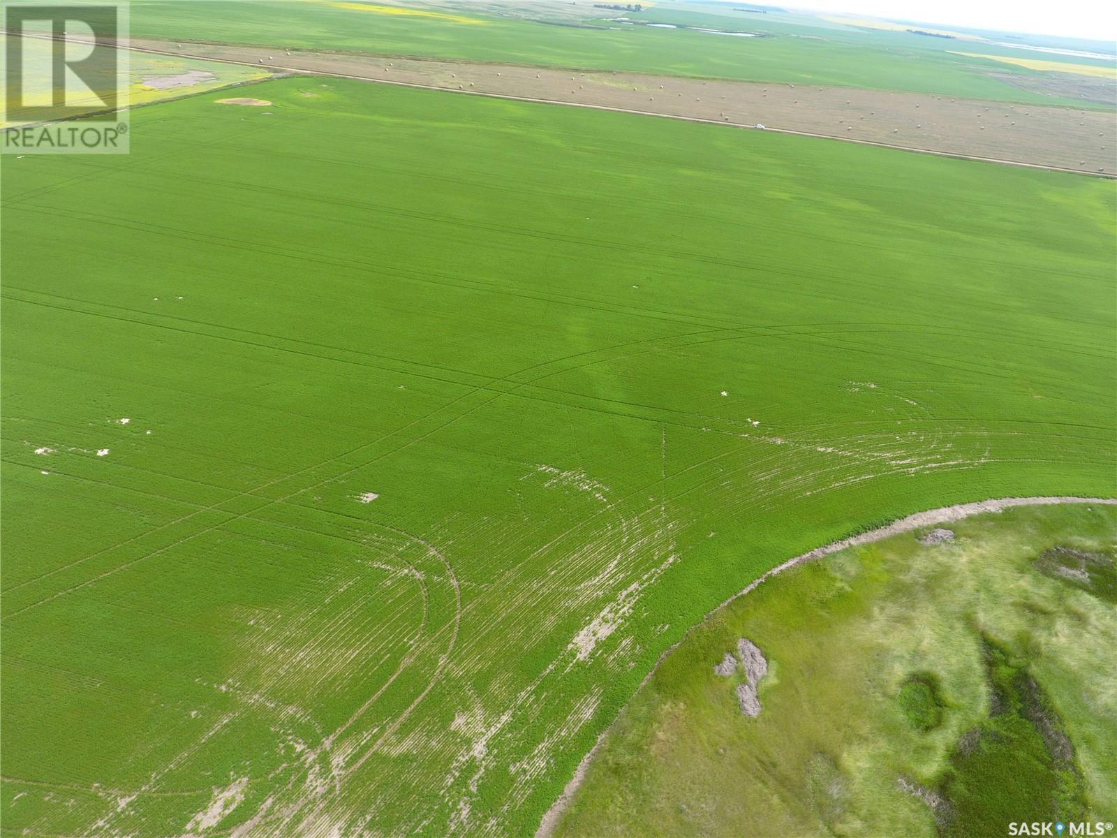 Half Section Grain Land With Gravel Rm 75, Pinto Creek Rm No. 75, Saskatchewan  S0H 3A0 - Photo 10 - SK977531