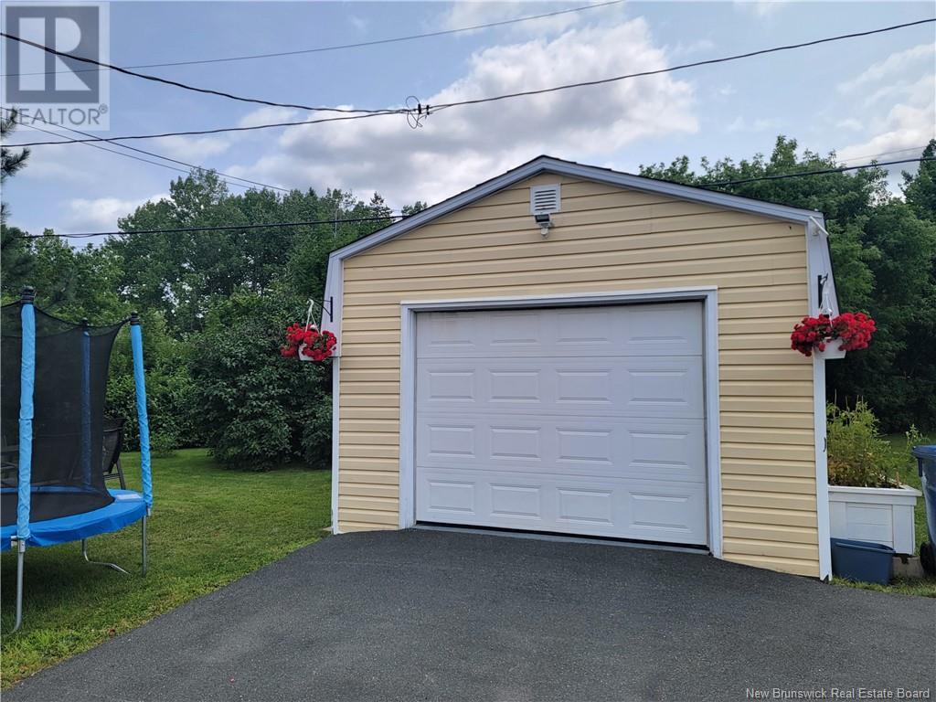 2080 Vallee Lourdes, Bathurst, New Brunswick  E2A 4R9 - Photo 34 - NB103476