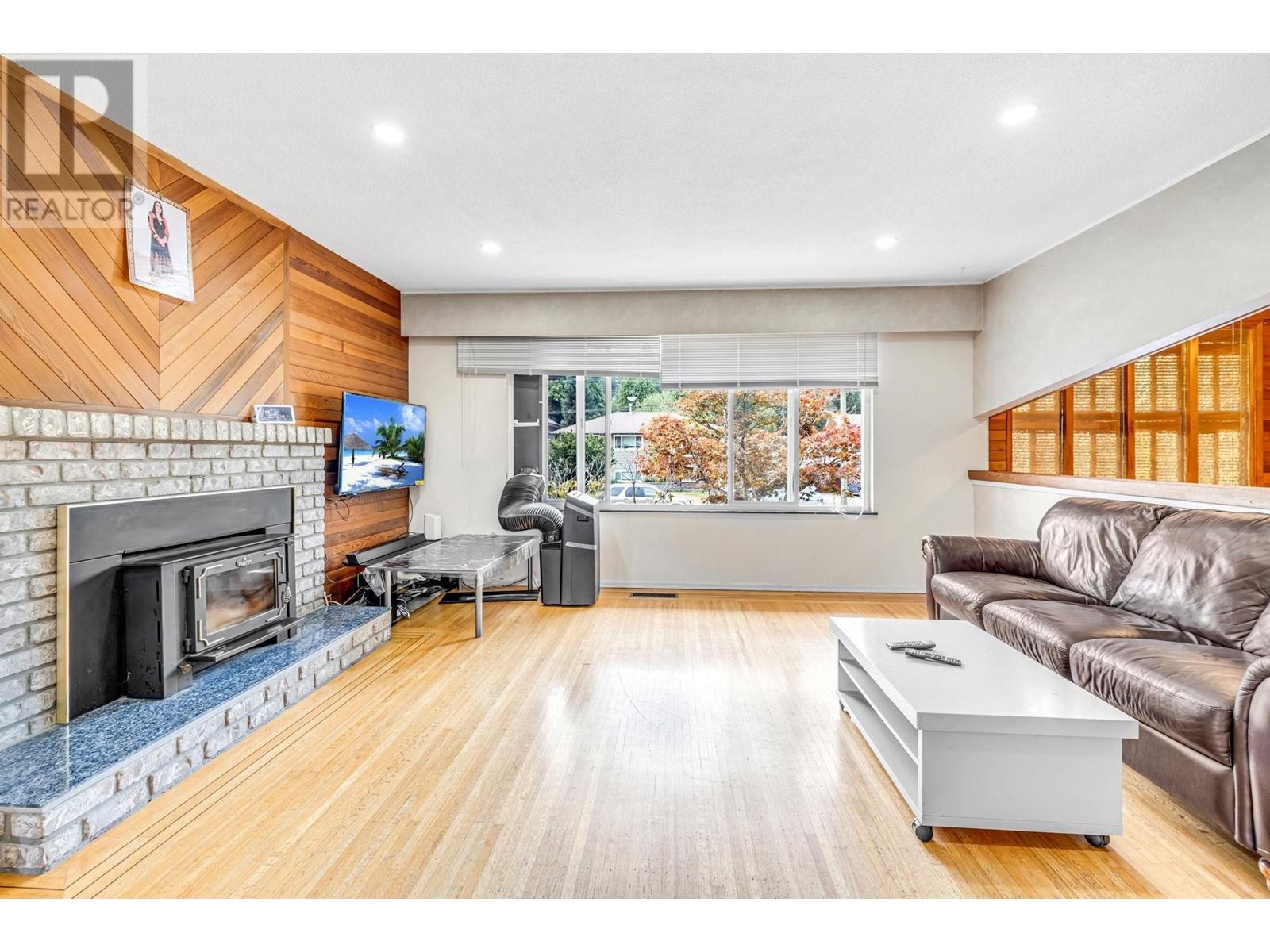 3640 Vincent Street, Port Coquitlam, British Columbia  V3B 3T9 - Photo 7 - R2907875