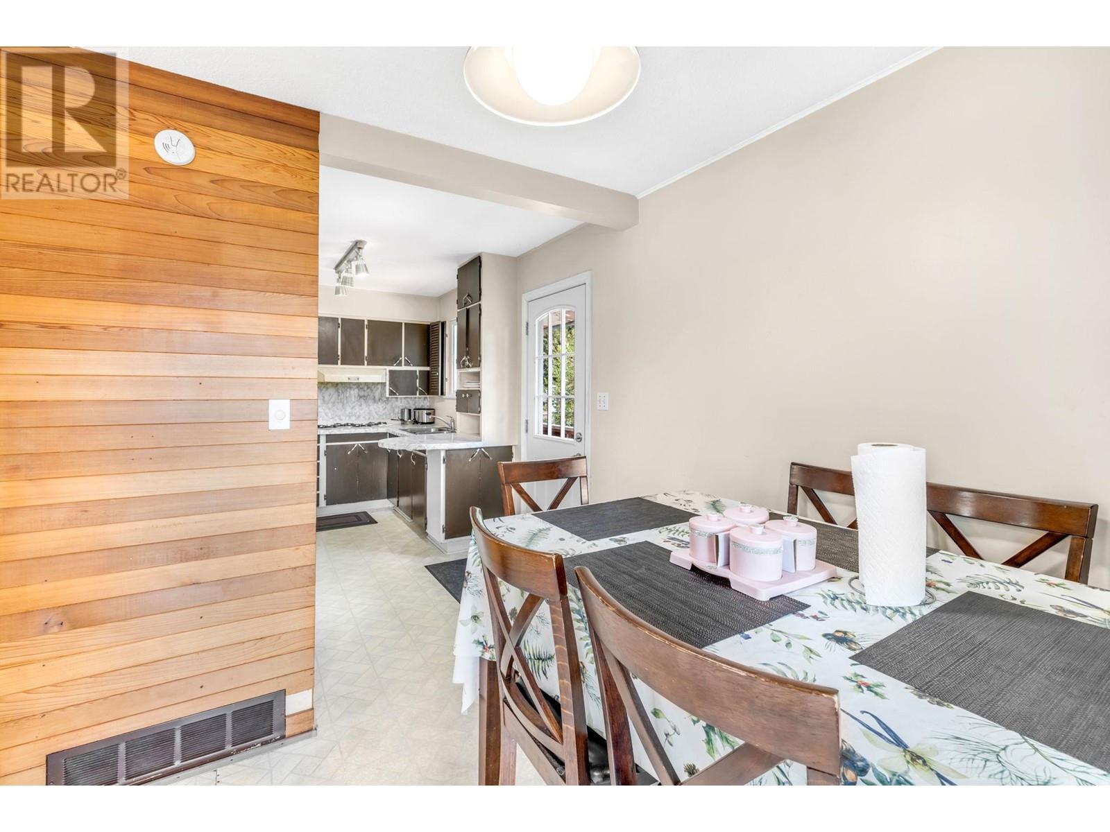 3640 Vincent Street, Port Coquitlam, British Columbia  V3B 3T9 - Photo 9 - R2907875