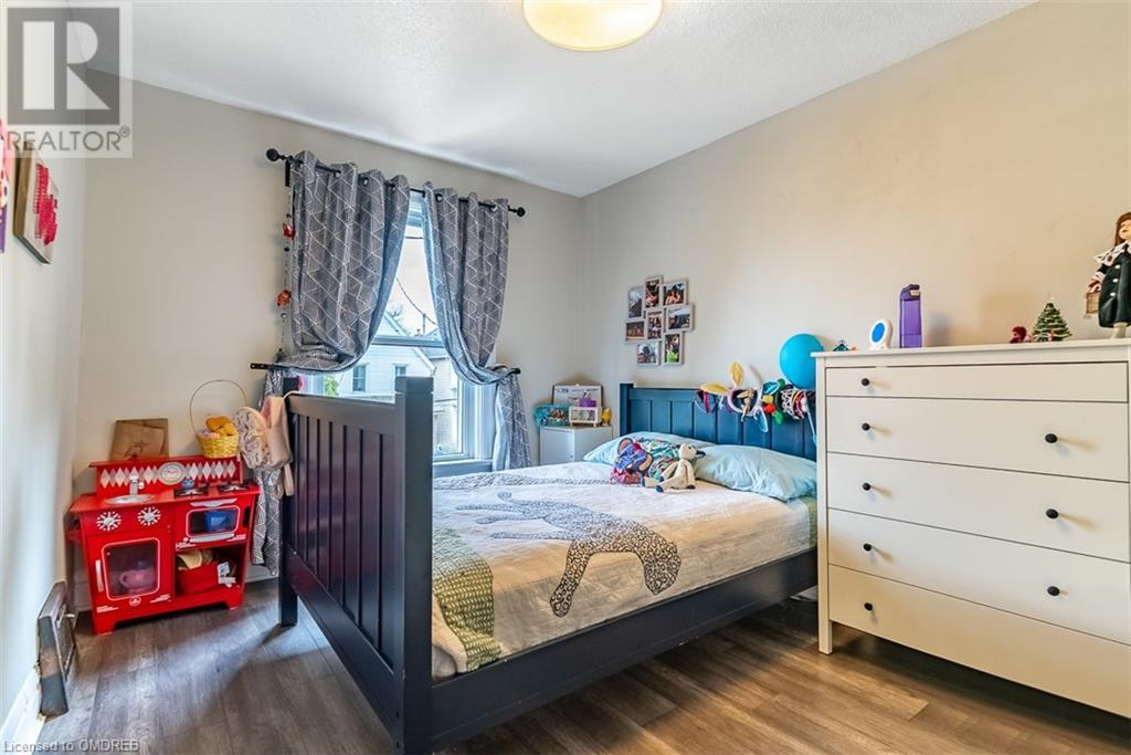 137 Avondale Street, Hamilton, Ontario  L8L 7B9 - Photo 6 - 40623772