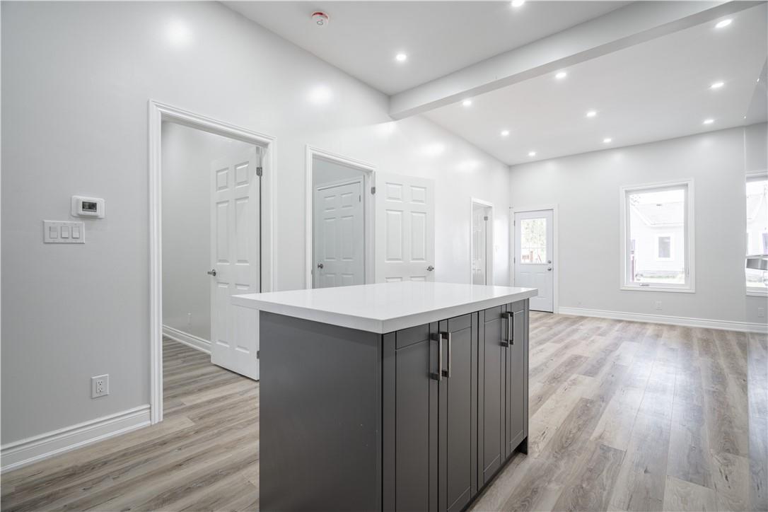 195 Picton Street E, Hamilton, Ontario  L8L 3W8 - Photo 11 - H4201006