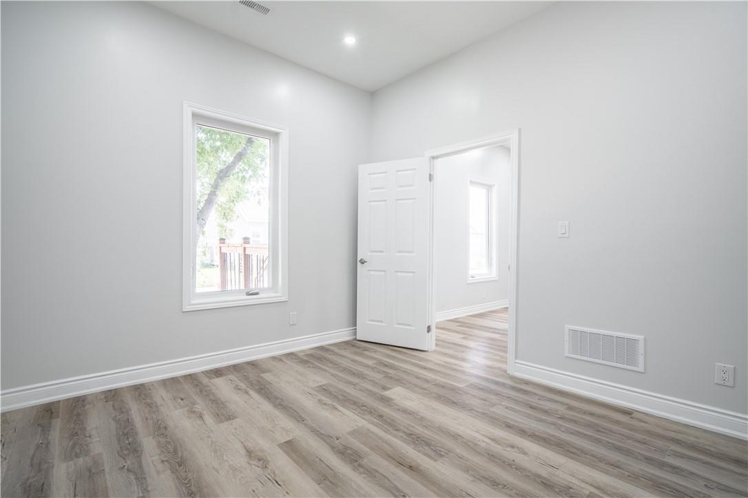 195 Picton Street E, Hamilton, Ontario  L8L 3W8 - Photo 12 - H4201006