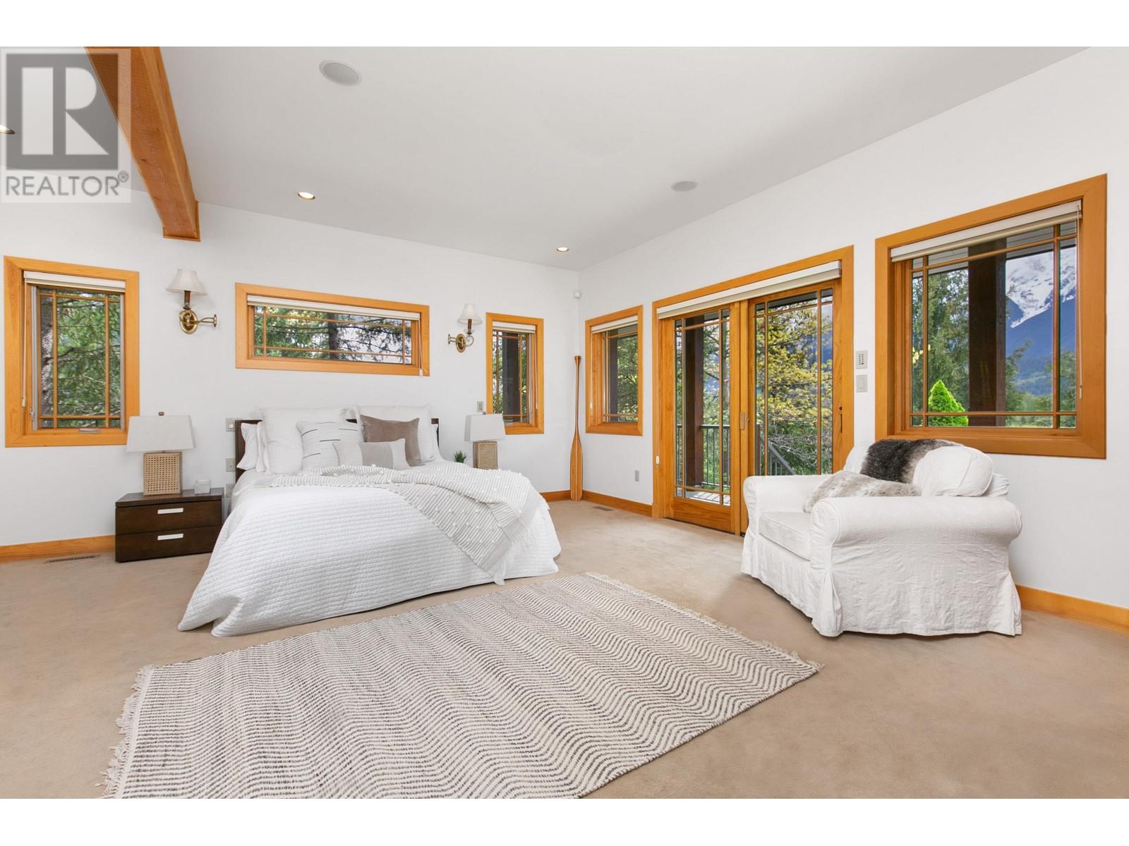 1360 Collins Road, Pemberton, British Columbia  V0N 2L0 - Photo 11 - R2873292