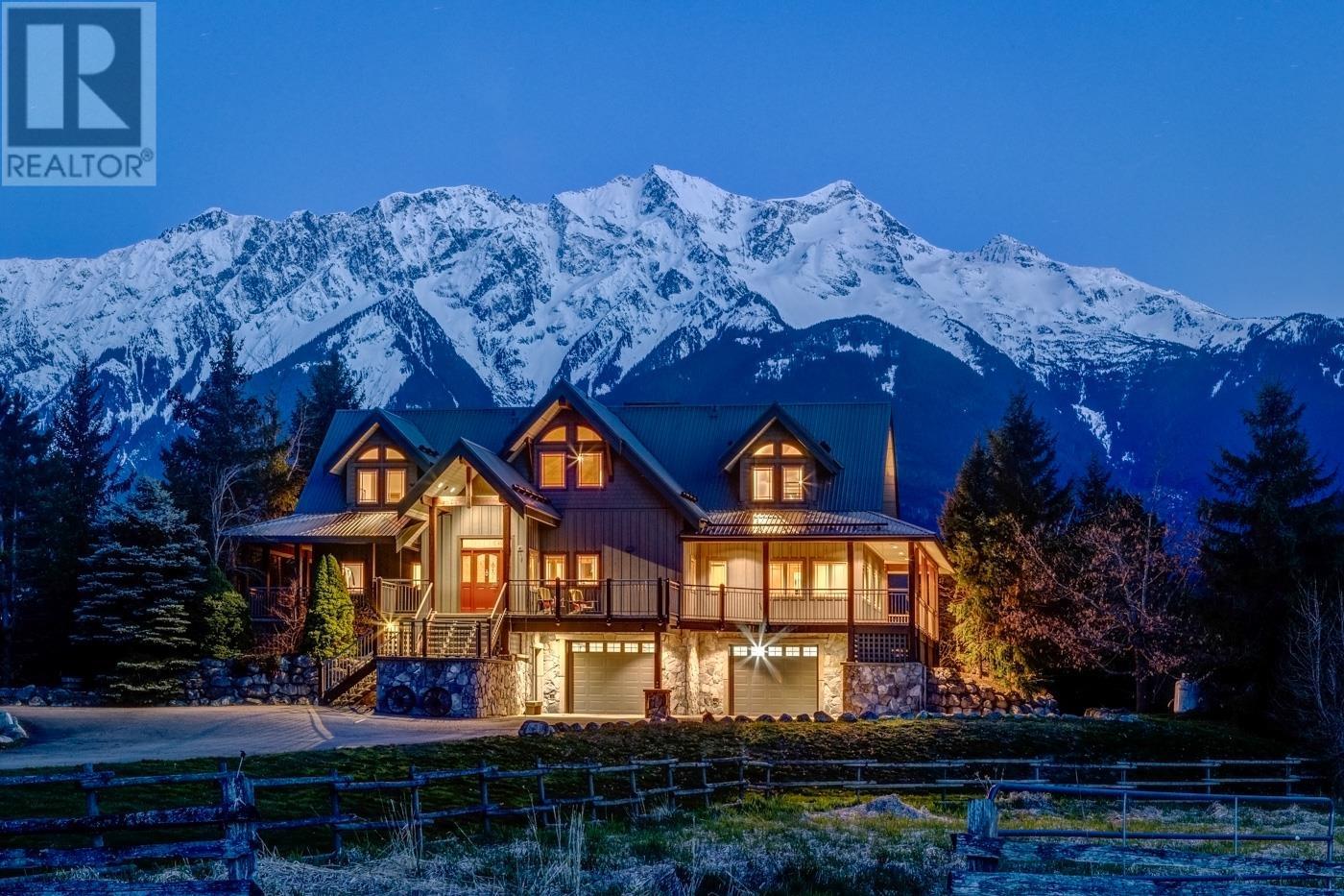 1360 Collins Road, Pemberton, British Columbia  V0N 2L0 - Photo 20 - R2873292