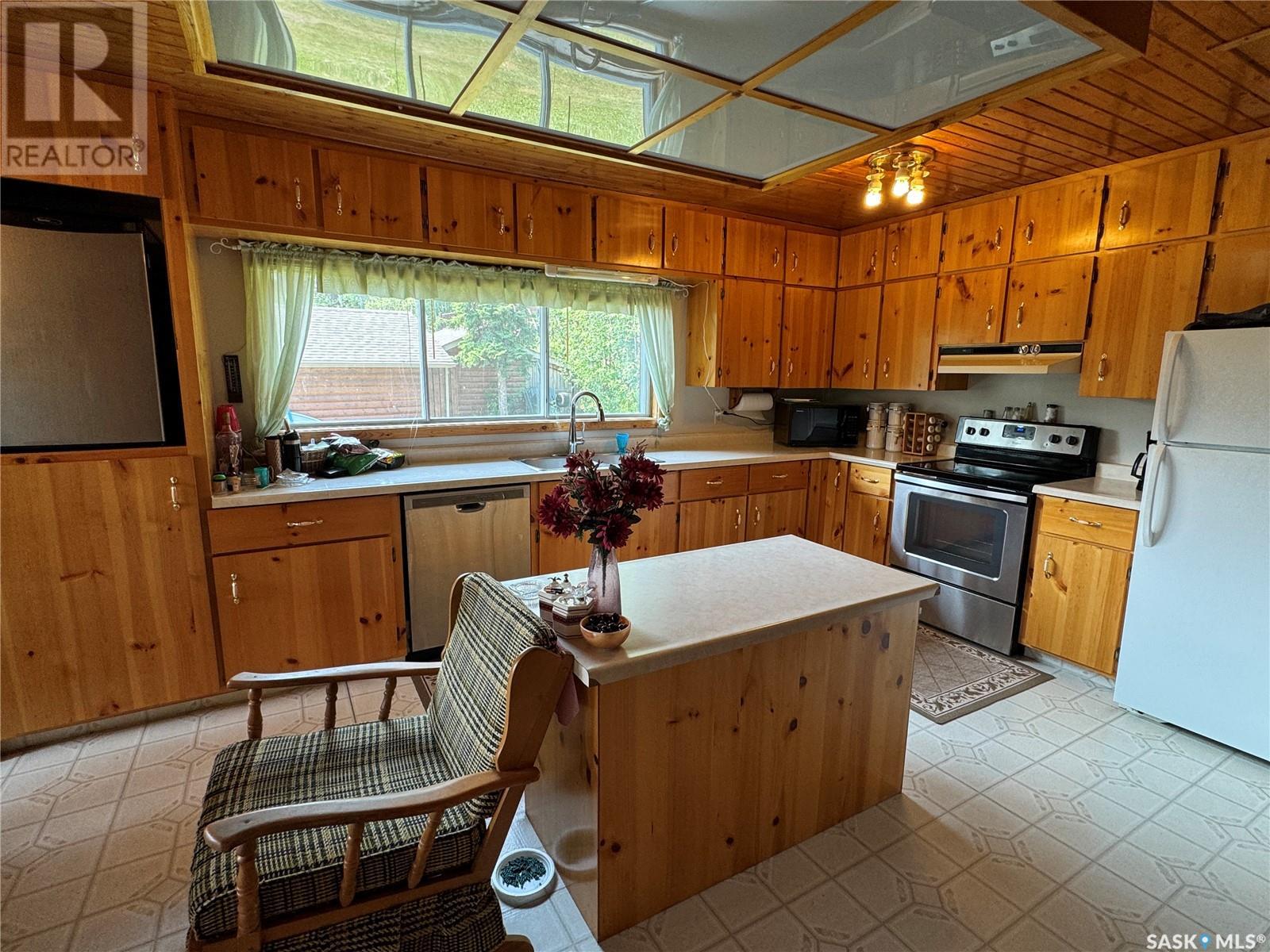 1402 Nikik Avenue, Missinipe, Saskatchewan  S0J 1L0 - Photo 3 - SK976613