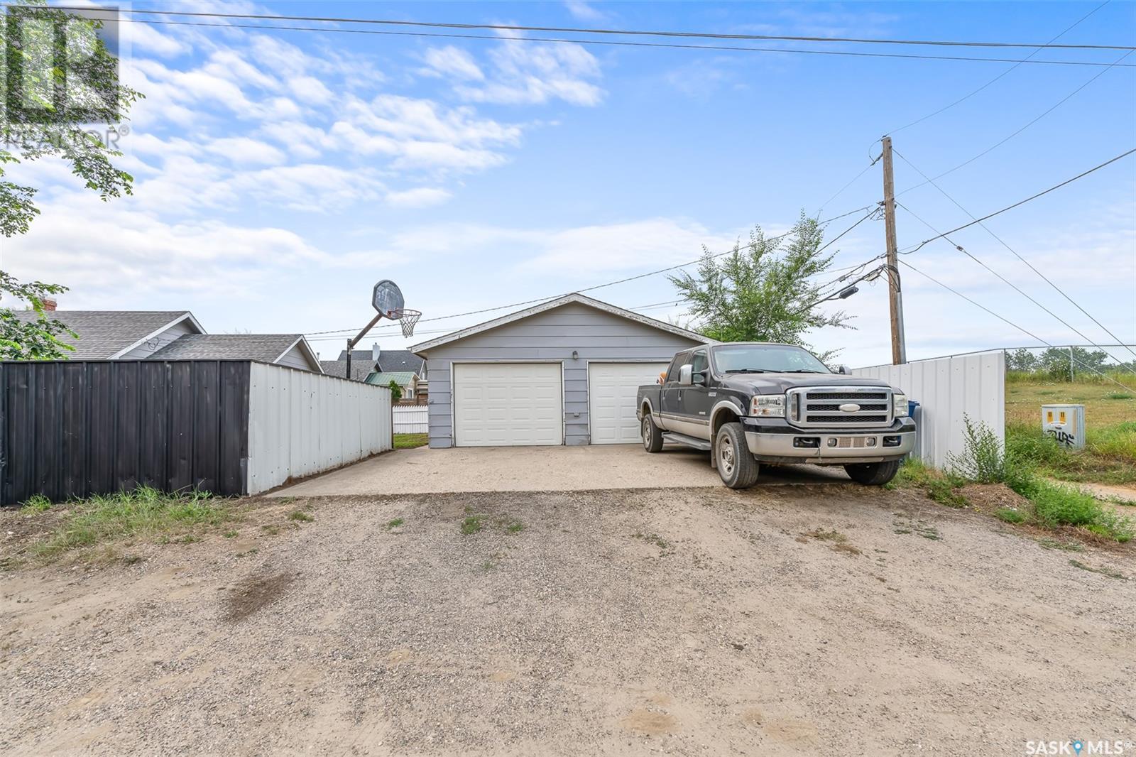 1208 Coteau Street W, Moose Jaw, Saskatchewan  S6H 5G8 - Photo 39 - SK977200