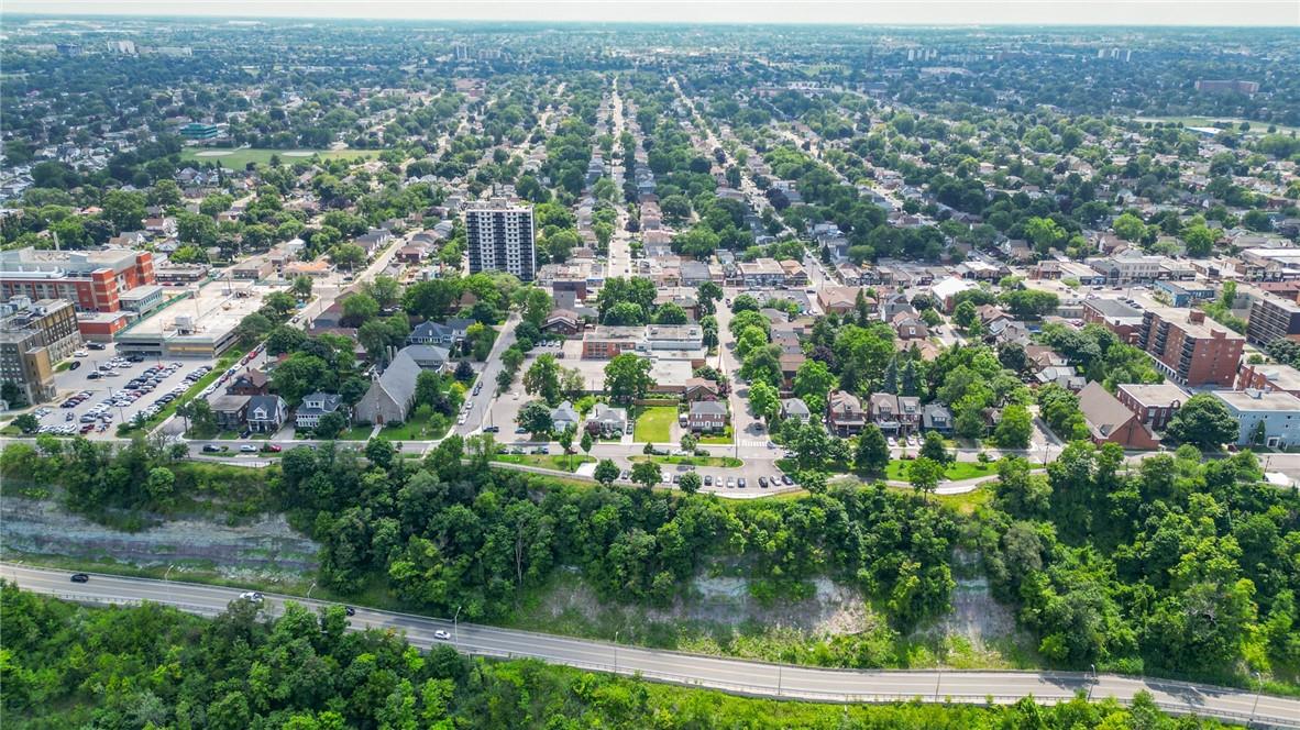 240 Mountain Park Avenue, Hamilton, Ontario  L8V 1A4 - Photo 17 - H4200977