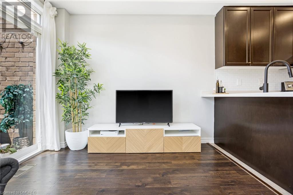 Image of property at 706 AGNEW Crescent