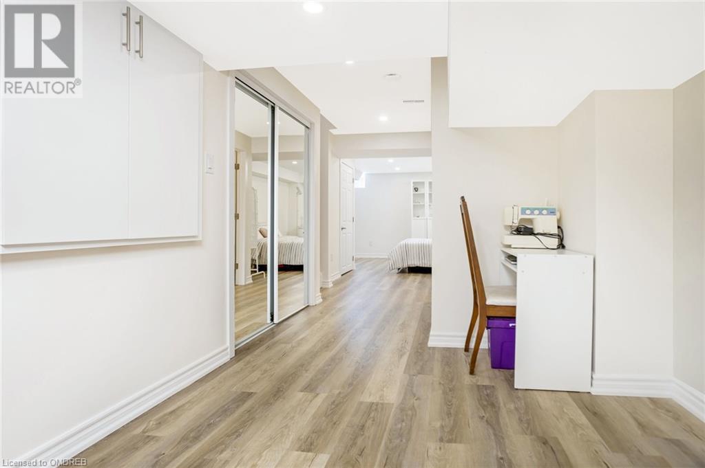 Image of property at 706 AGNEW Crescent