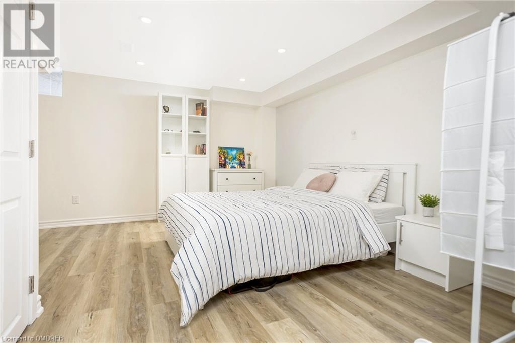 Image of property at 706 AGNEW Crescent