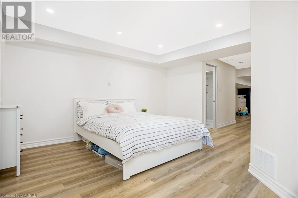 Image of property at 706 AGNEW Crescent