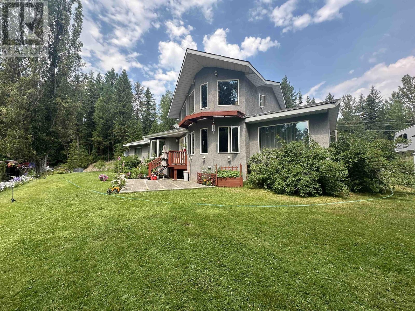 6325 ROSETTE LAKE ROAD, Likely, British Columbia