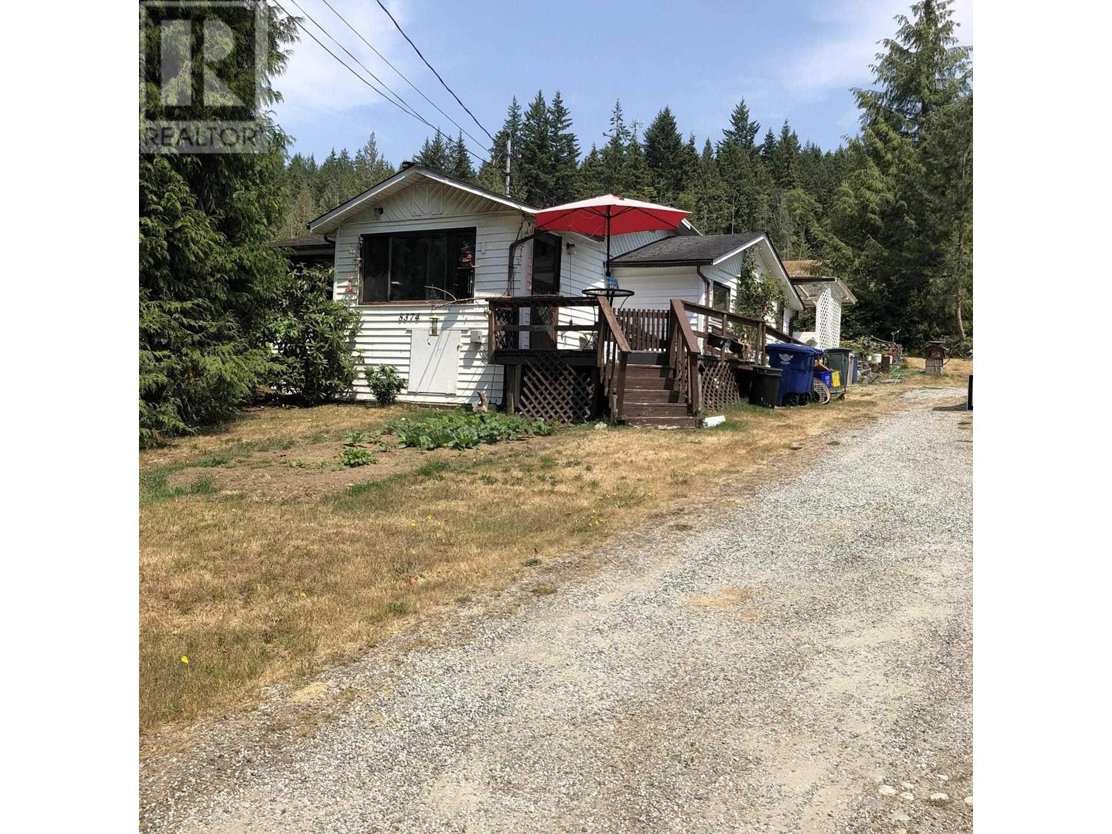 5374 Sunshine Coast Highway, Sechelt, British Columbia  V7Z 0C4 - Photo 1 - R2908363