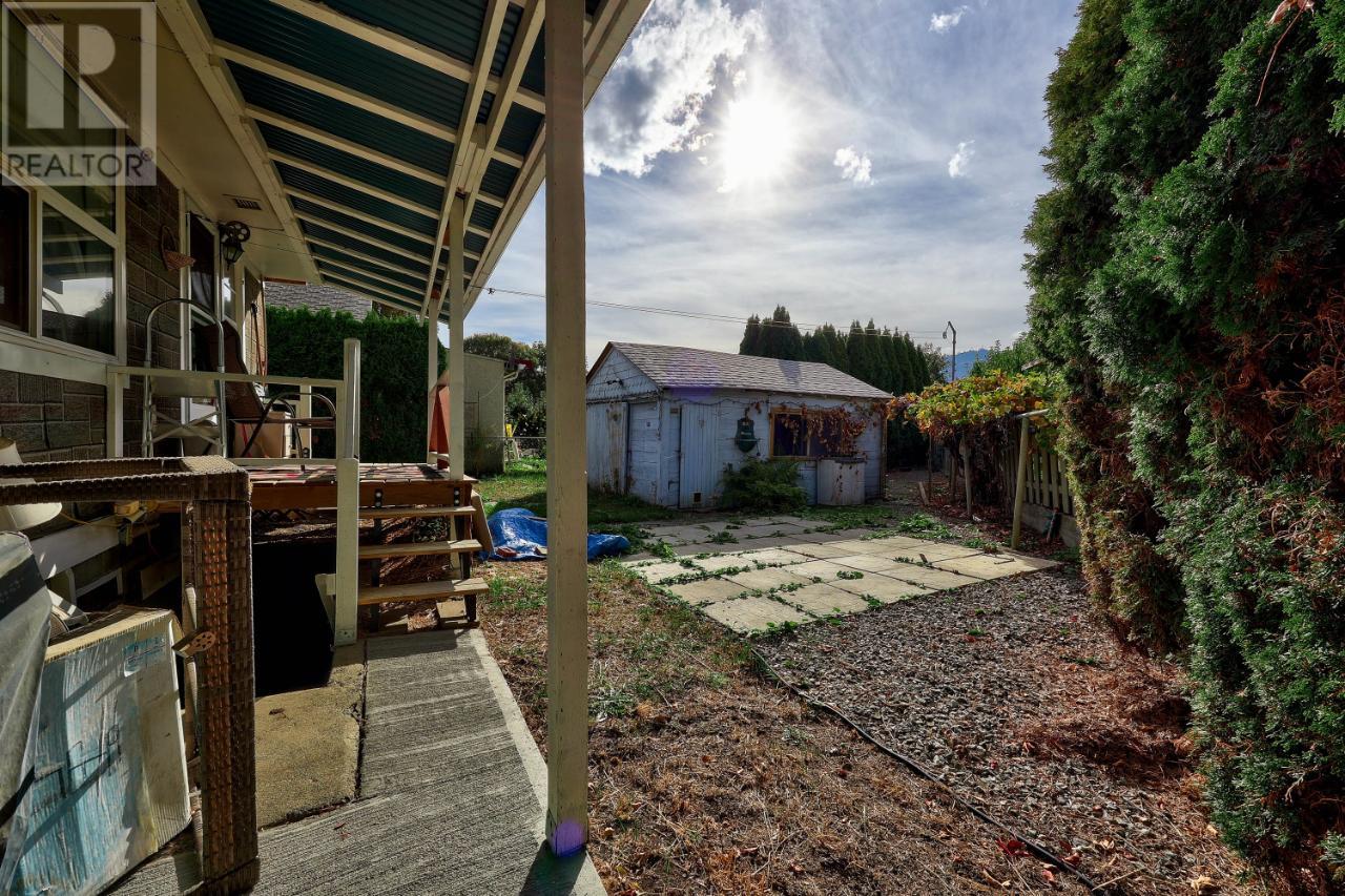 185 Yew Street, Kamloops, British Columbia  V2B 4A2 - Photo 13 - 180009