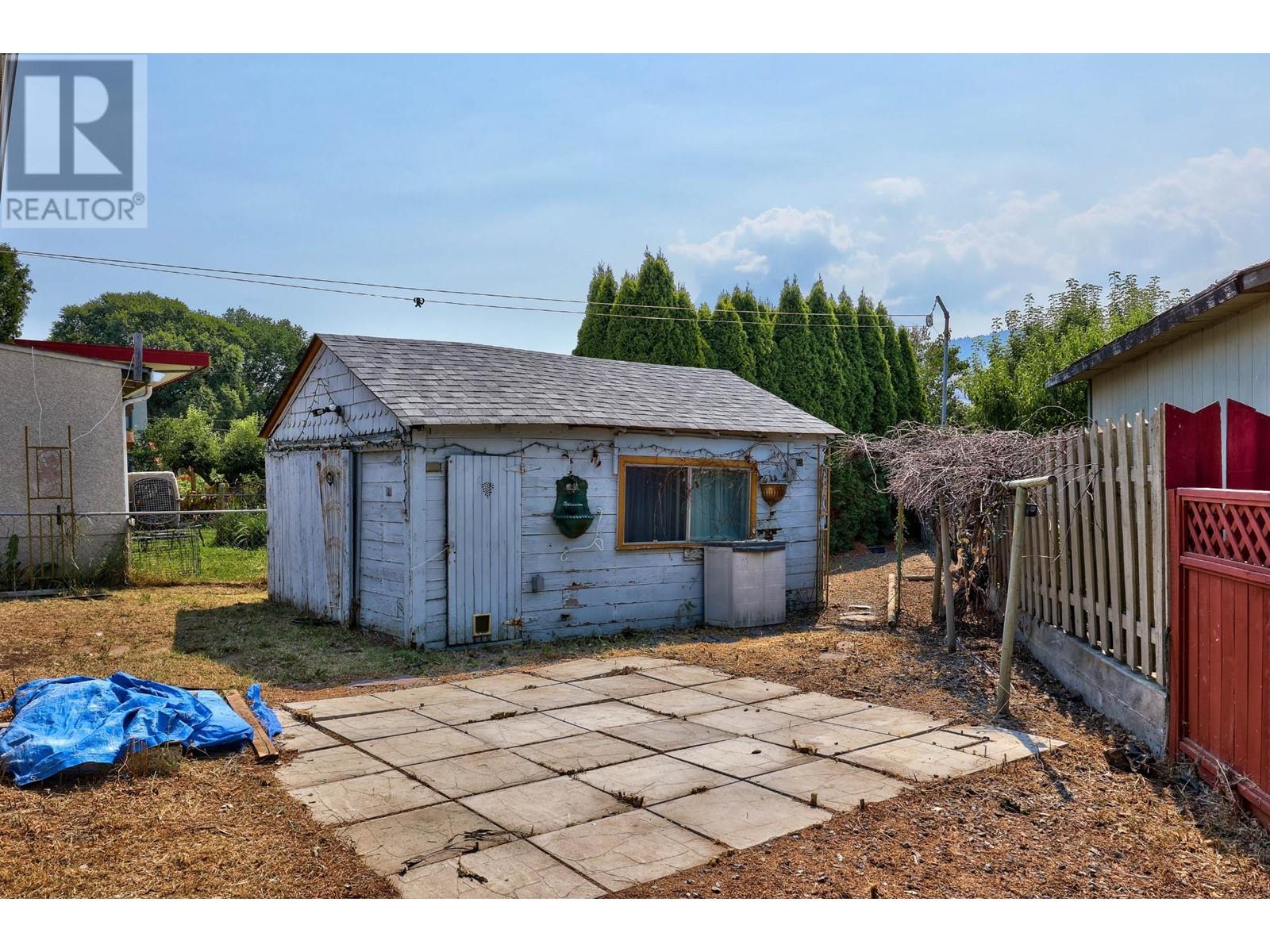 185 Yew Street, Kamloops, British Columbia  V2B 4A2 - Photo 20 - 180009