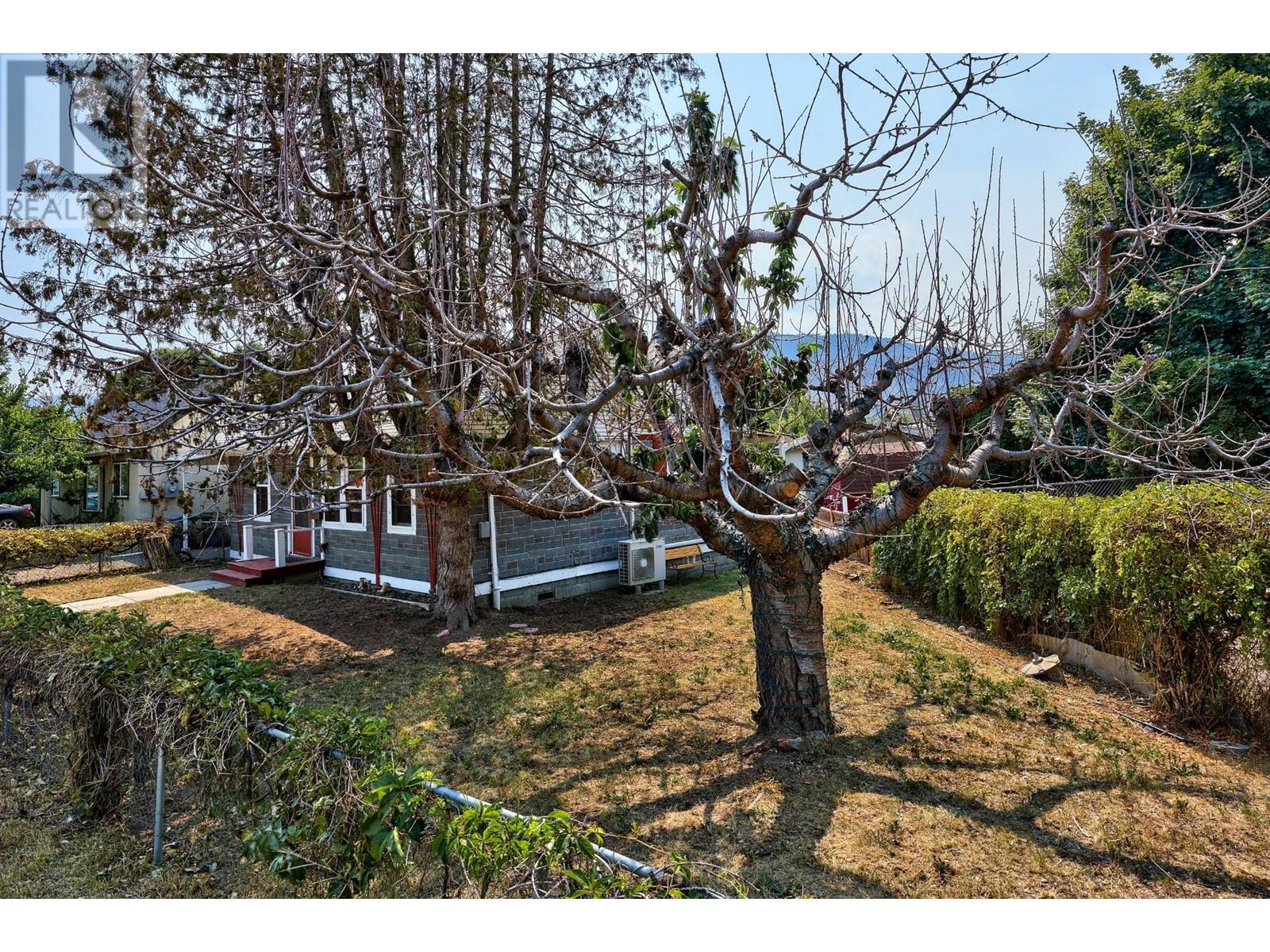 185 Yew Street, Kamloops, British Columbia  V2B 4A2 - Photo 4 - 180009