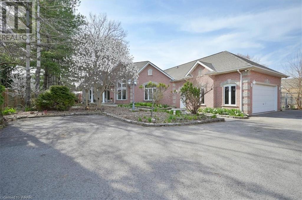 5715 Magnolia Drive, Niagara Falls, Ontario  L2H 3J3 - Photo 12 - 40624375