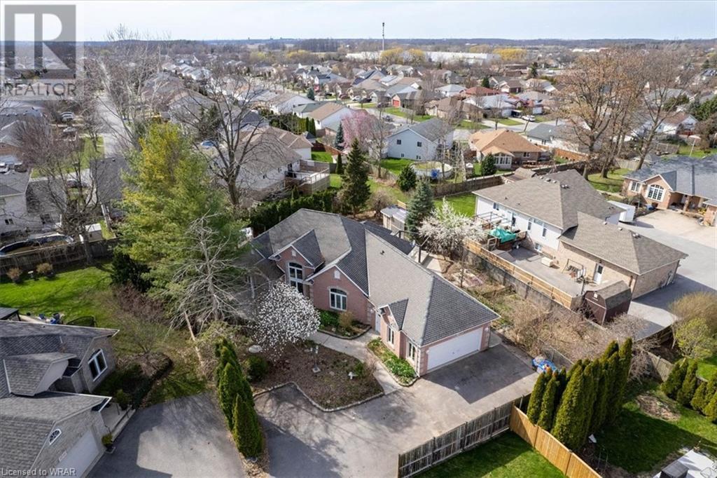 5715 Magnolia Drive, Niagara Falls, Ontario  L2H 3J3 - Photo 13 - 40624375