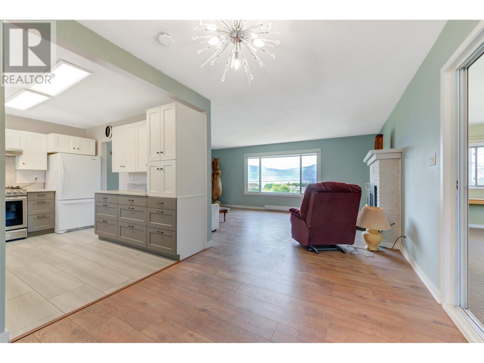 2472 Smid Road West Kelowna