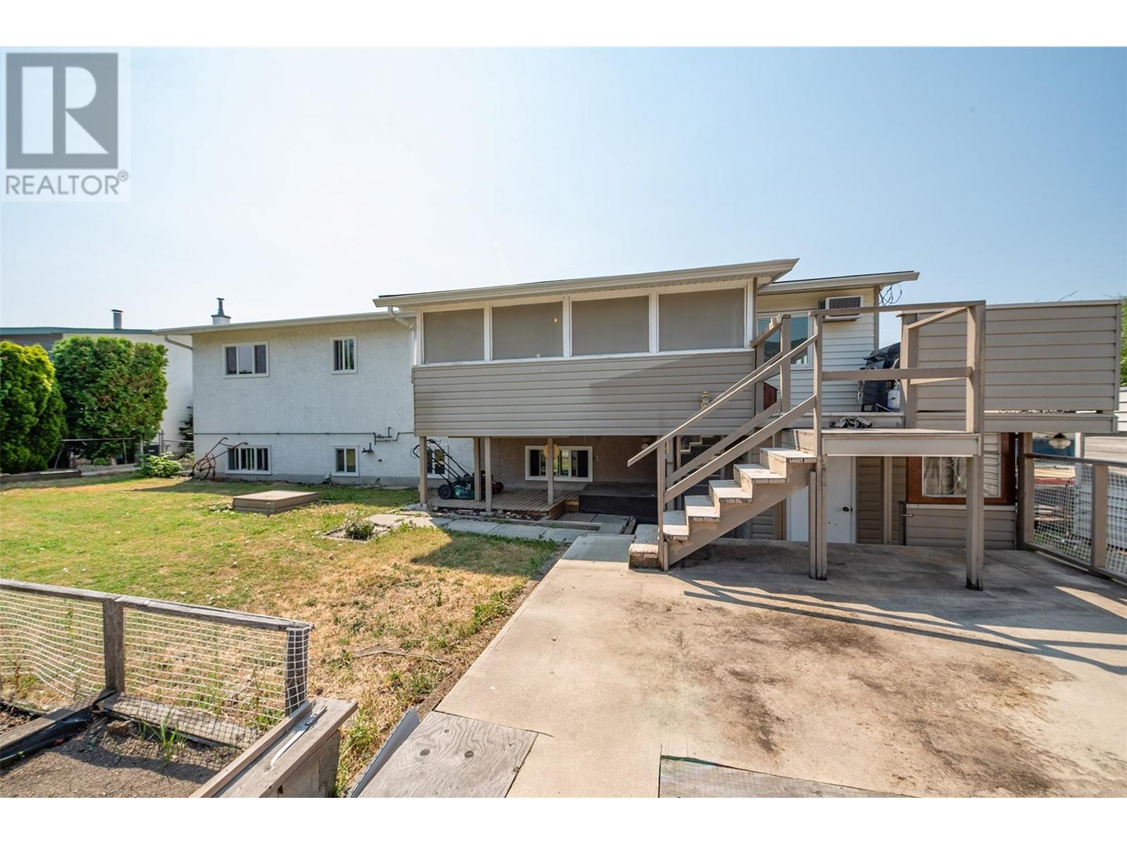 2472 Smid Road West Kelowna