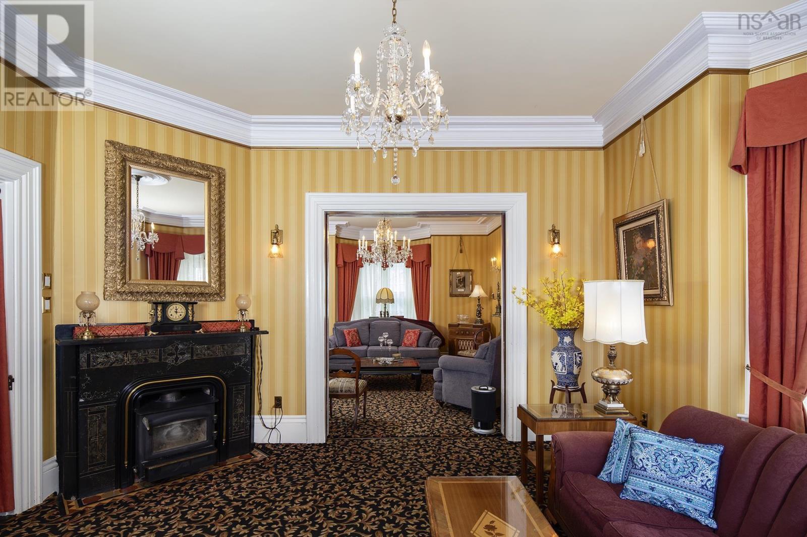 27 Willow Street, Yarmouth, Nova Scotia  B5A 1V2 - Photo 17 - 202417633