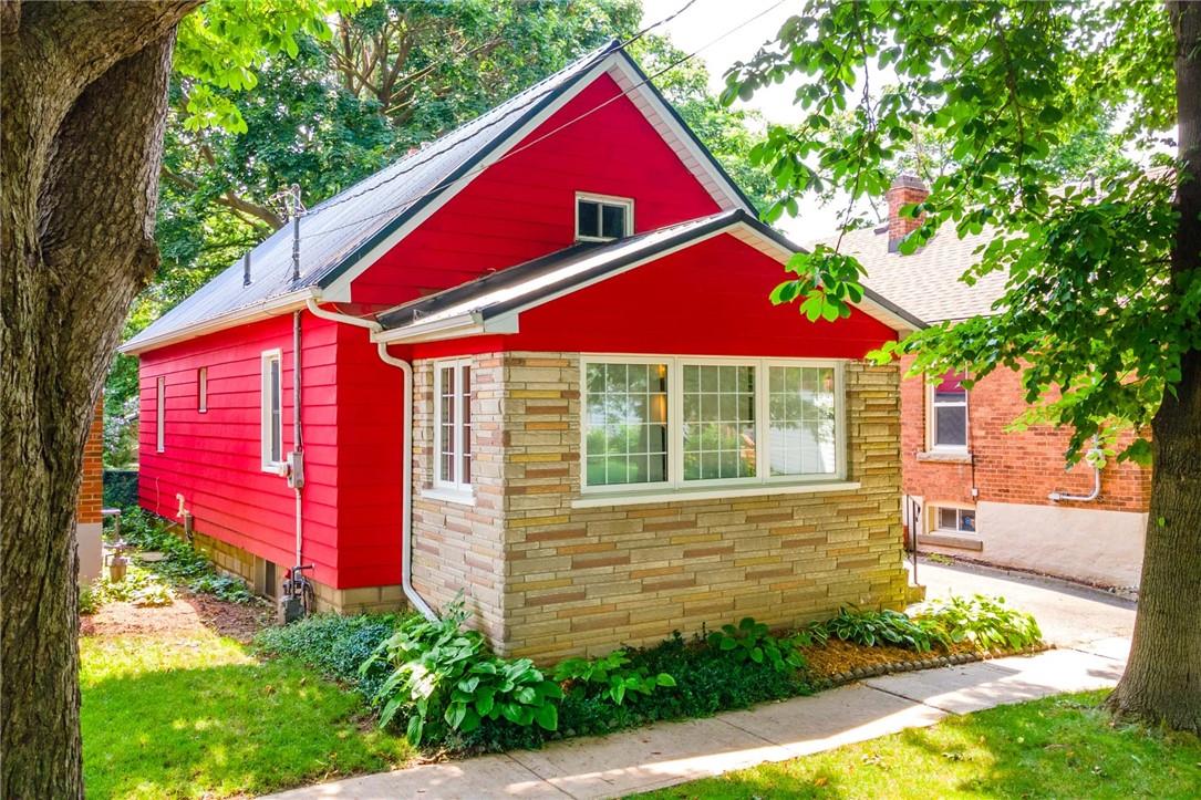 Image of property at 144 Dufferin Street E