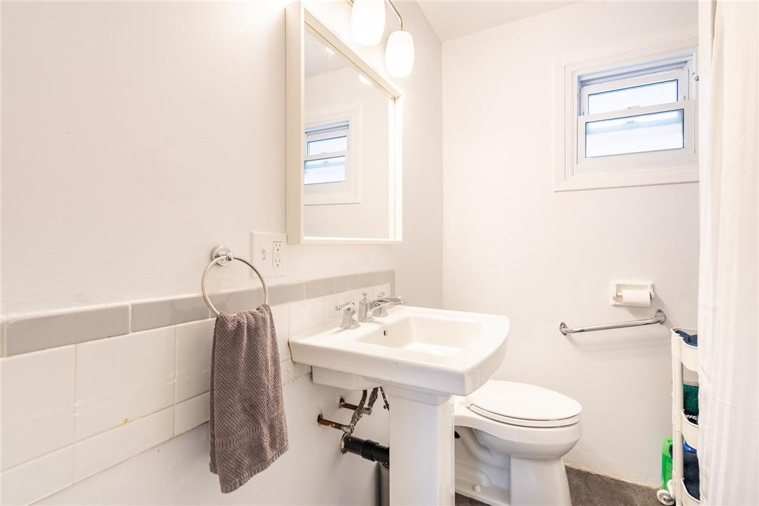 Image of property at 144 Dufferin Street E