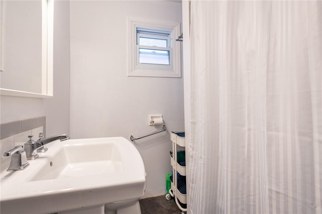 Image of property at 144 Dufferin Street E