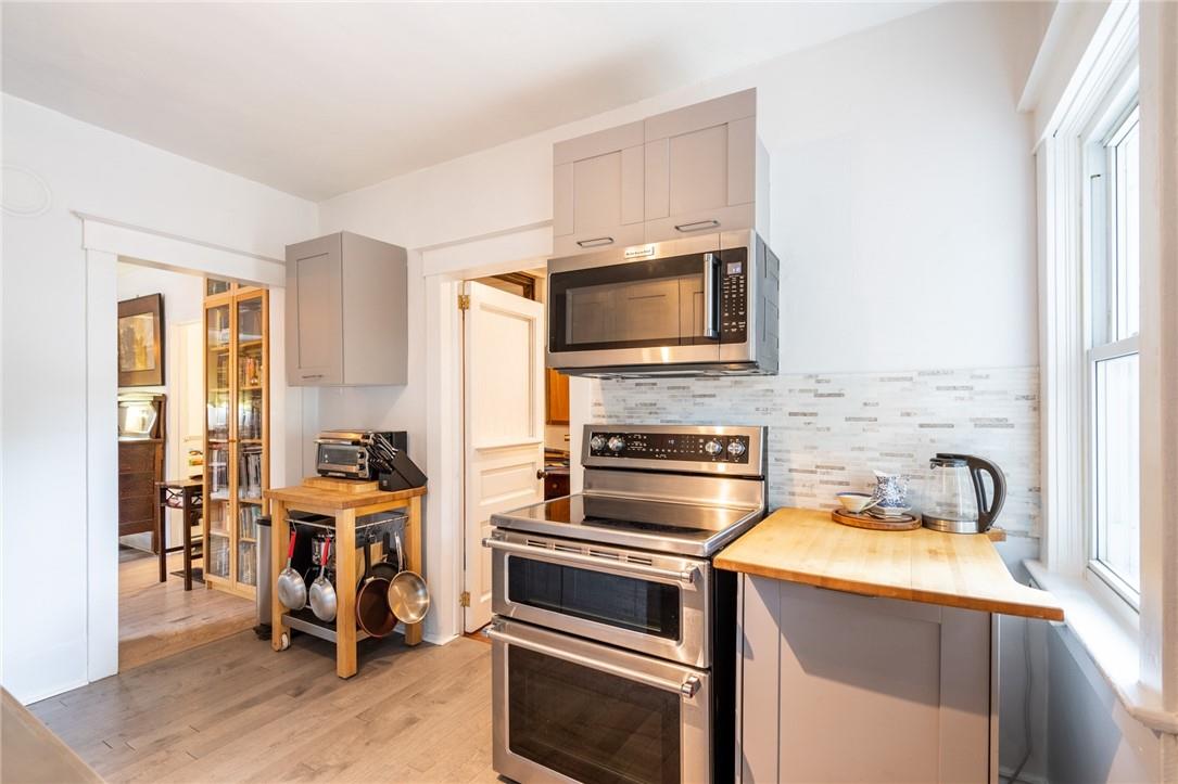 Image of property at 144 Dufferin Street E