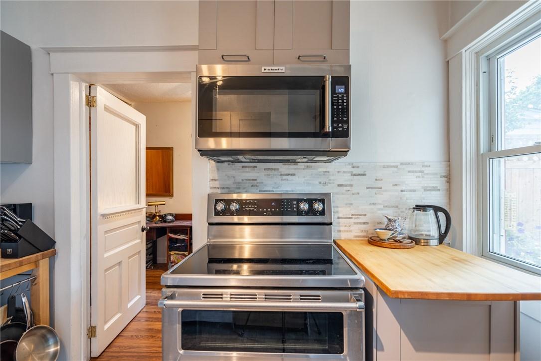 Image of property at 144 Dufferin Street E